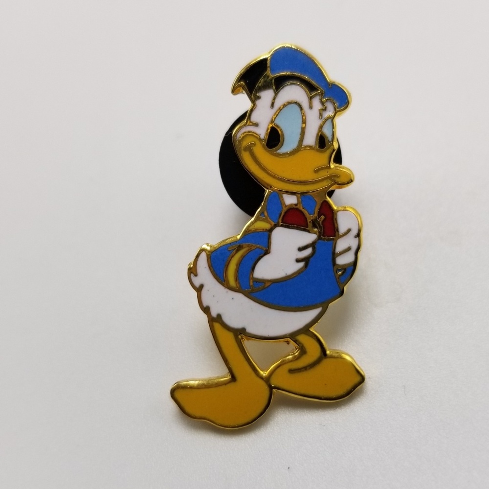 Disney Donald Duck Lapel Pin Hat Pin Vest Pin